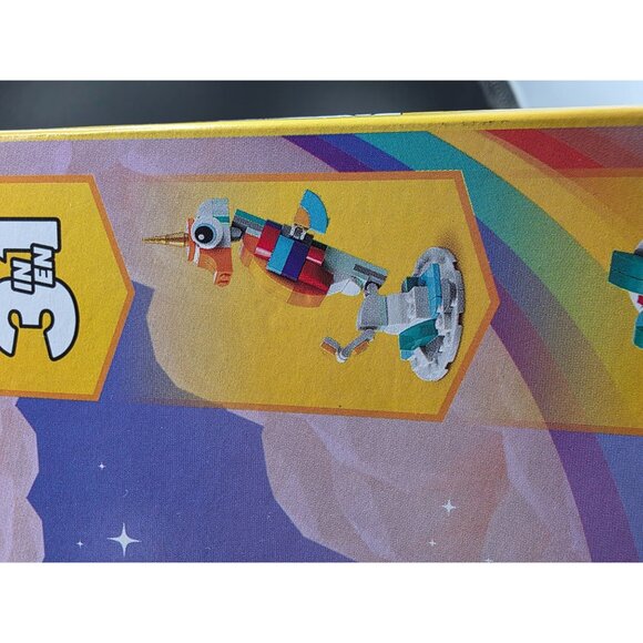Lego Creator 3-in-1 Magical Unicorn Set #31140  145 Pieces  Age 7+ - Picture 9 of 10